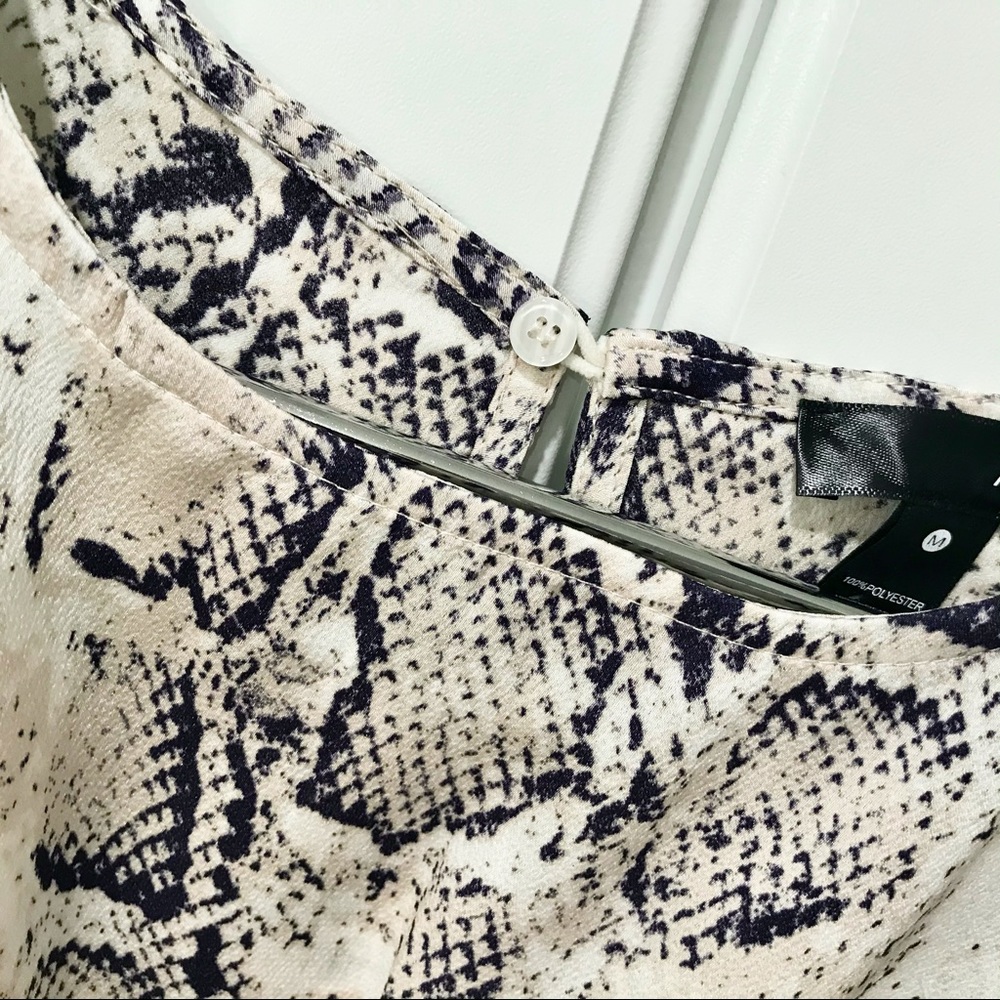 Sleeveless Twisted Snake Printed Dress - NWTags - Picture 9 of 12